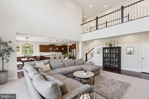 Dining room, Interior, Kitchen, Living room, Pendant Lights, Recessed Lighting, Wood Texture Flooring