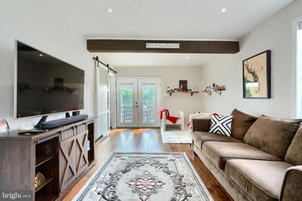Interior, Living room, Recessed Lighting, Wooden Beams, Wood Texture Flooring
