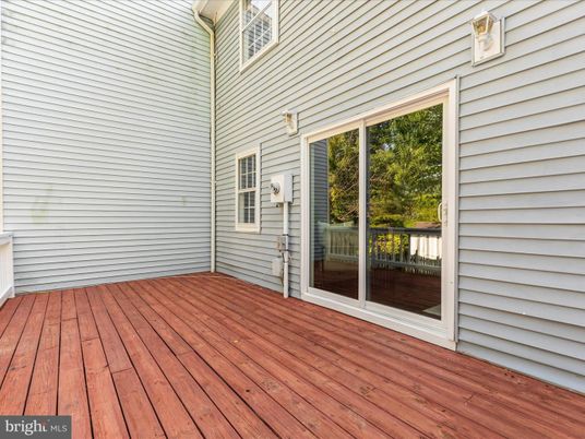 Exterior, Wood Texture Flooring