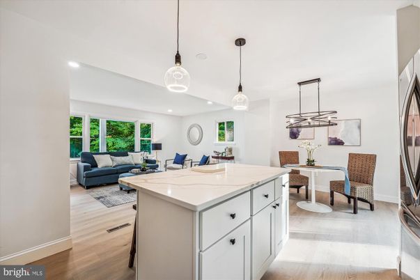 Dining room, Interior, Kitchen, Living room, Pendant Lights, Recessed Lighting, Wood Texture Flooring