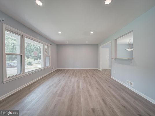 Empty room, Interior, Pendant Lights, Recessed Lighting, Wood Texture Flooring