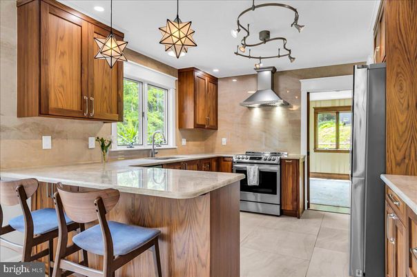 Interior, Kitchen, Pendant Lights, Recessed Lighting, Stainless Steel Appliances