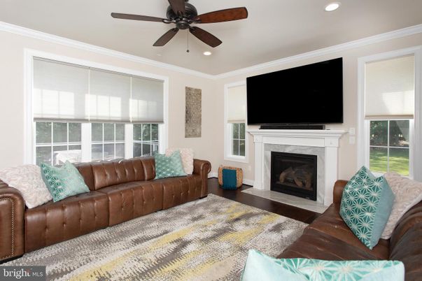 Fireplace, Interior, Living room, Recessed Lighting