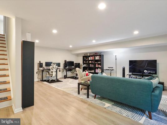 Home Office, Interior, Living room, Recessed Lighting, Wood Texture Flooring