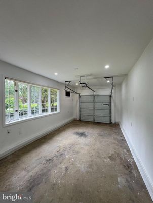 Garage, Interior, Recessed Lighting