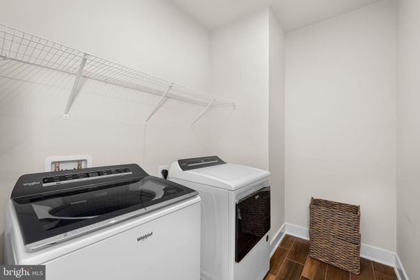 Interior, Washer, Wood Texture Flooring