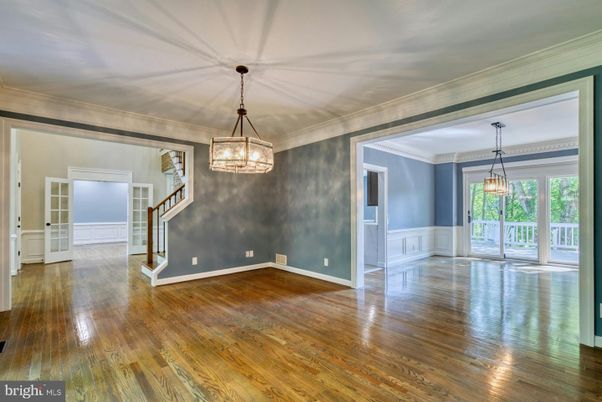 Empty room, Interior, Pendant Lights, Wood Texture Flooring