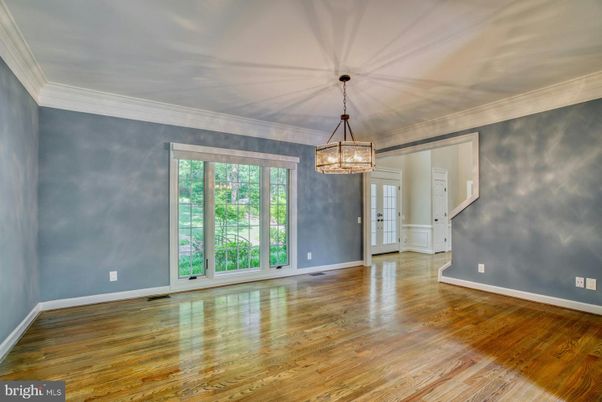 Empty room, Interior, Pendant Lights, Wood Texture Flooring