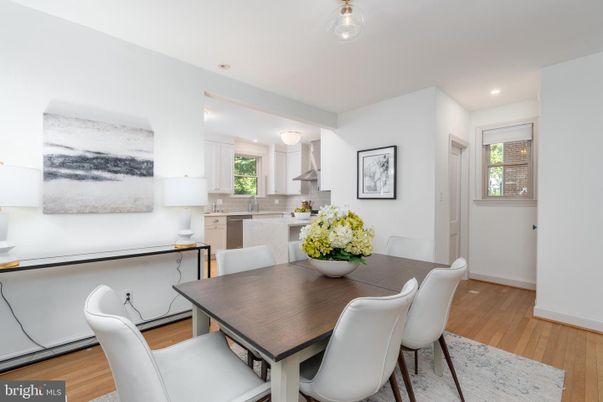 Dining room, Interior, Kitchen, Recessed Lighting, Wood Texture Flooring
