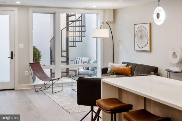 Interior, Pendant Lights, Recessed Lighting, Wood Texture Flooring