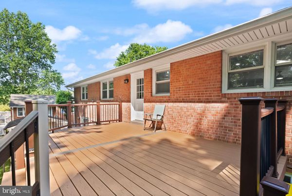Exterior, Wood Texture Flooring