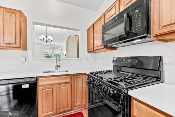Chandelier, Interior, Kitchen