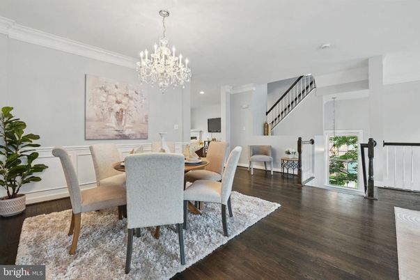 Chandelier, Dining room, Interior, Recessed Lighting, Wood Texture Flooring