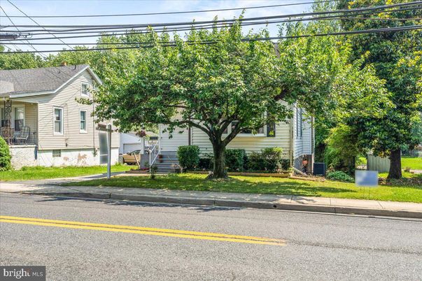 Exterior, Facade, Cape Cod