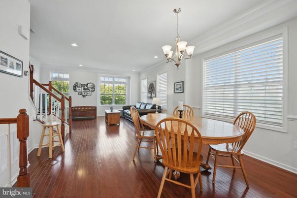 Chandelier, Dining room, Interior, Living room, Recessed Lighting, Wood Texture Flooring