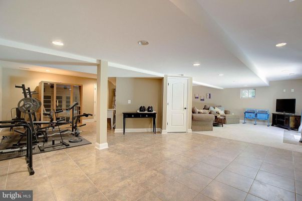 Fitness Equipment, Interior, Recessed Lighting