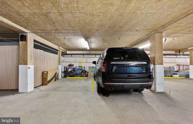 Garage, Interior