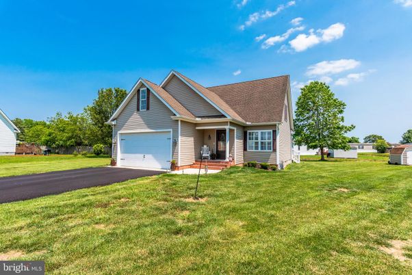 Attached, Backyard, Exterior, Facade, Ranch