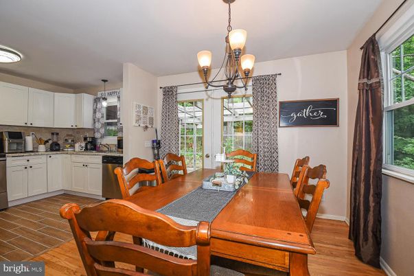Chandelier, Dining room, Interior, Kitchen, Pendant Lights, Wood Texture Flooring