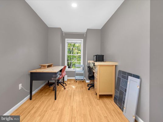 Home Office, Interior, Recessed Lighting, Wood Texture Flooring
