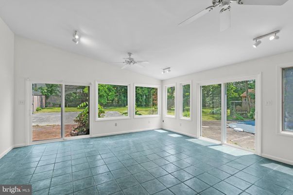 Empty room, Interior, Sun Room