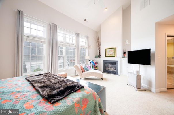 Fireplace, Interior, Living room, Recessed Lighting