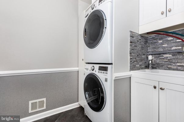 Interior, Utility Closets, Washer