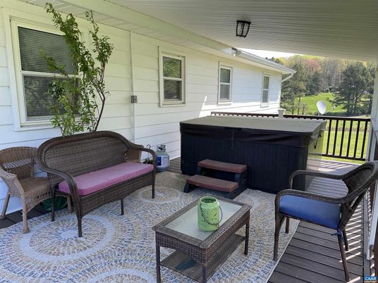 Exterior, Hot Tub