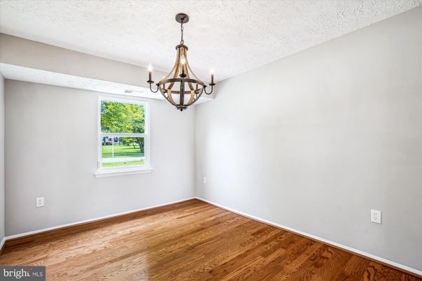 Chandelier, Empty room, Interior, Wood Texture Flooring
