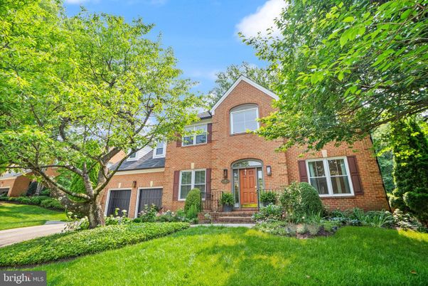 Exterior, Facade, Brick Facade, Brick Traditional