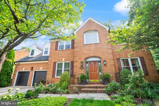 Attached, Exterior, Facade, Brick Facade, Brick Traditional