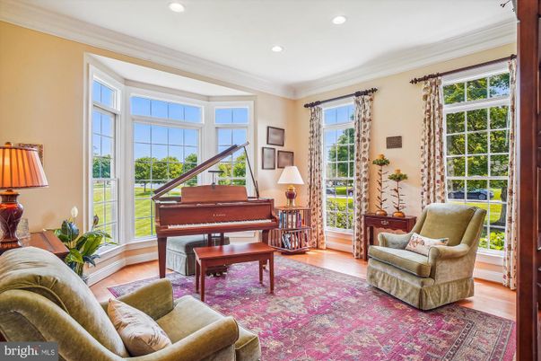 Interior, Living room, Piano, Recessed Lighting, Wood Texture Flooring