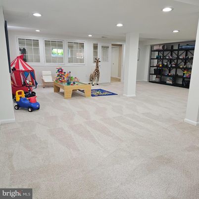 Fitness Equipment, Interior, Recessed Lighting
