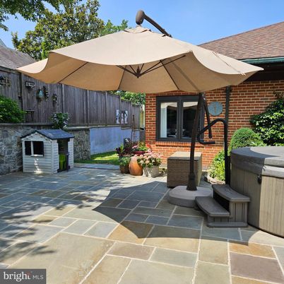 Exterior, Hot Tub