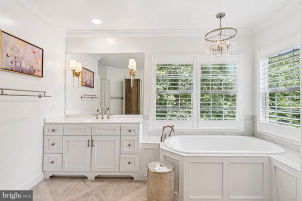 Bathroom, Chandelier, Interior, Recessed Lighting, Wood Texture Flooring