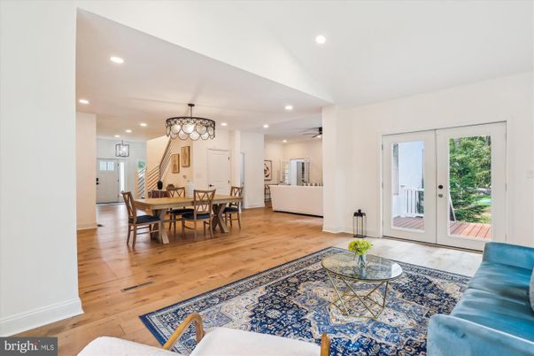 Chandelier, Dining room, Interior, Living room, Recessed Lighting, Wood Texture Flooring