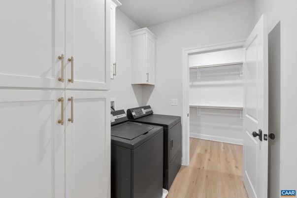 Interior, Washer, Wood Texture Flooring