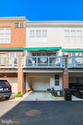 Attached, Exterior, Facade, Brick Facade, Rowhouse