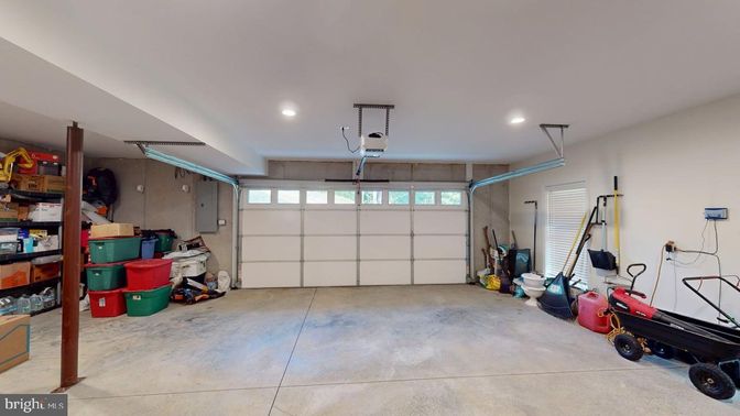 Garage, Interior, Recessed Lighting