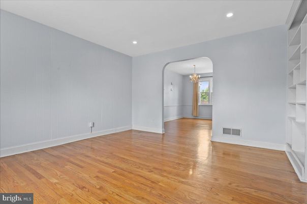 DE Listing image placeholder