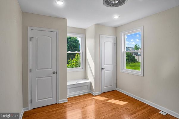 Bathroom, Interior, Recessed Lighting, Wood Texture Flooring