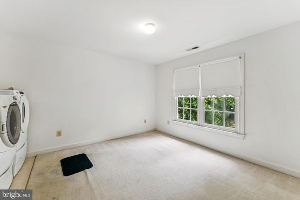 Empty room, Interior, Washer