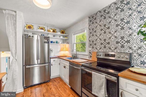 Interior, Kitchen, Stainless Steel Appliances, Wood Texture Flooring