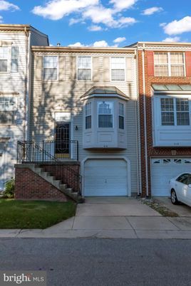 Attached, Exterior, Facade, Brick Facade, Rowhouse