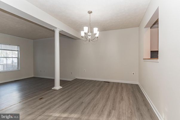 Empty room, Interior, Pendant Lights, Wood Texture Flooring