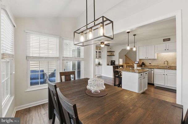 Dining room, Interior, Kitchen, Pendant Lights, Wood Texture Flooring