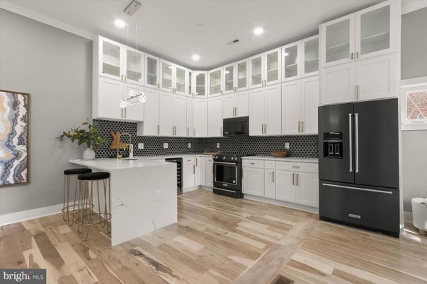 Interior, Kitchen, Pendant Lights, Recessed Lighting, Wood Texture Flooring
