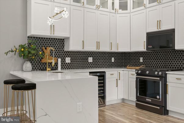 Interior, Kitchen, Pendant Lights, Wood Texture Flooring