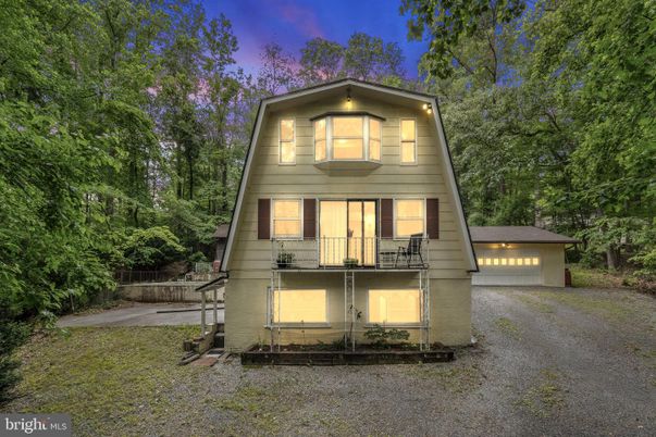 Backyard, Detached Garage, Exterior, Facade, A Frame
