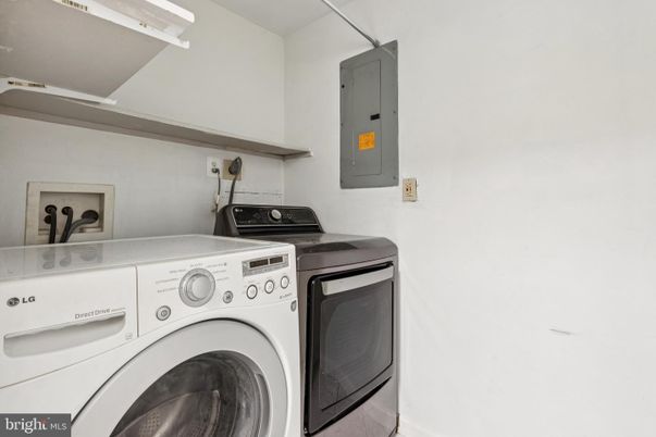 Interior, Washer